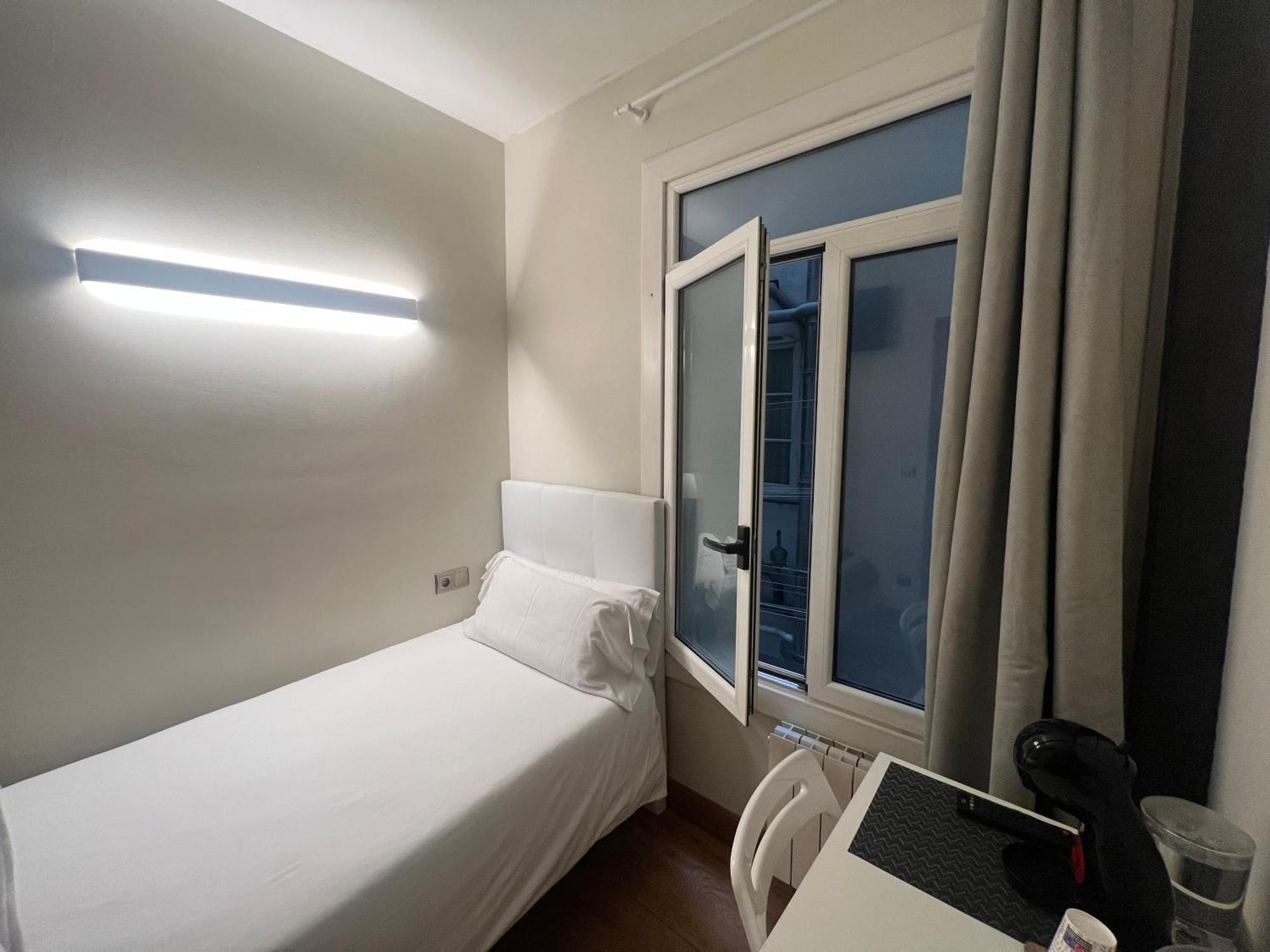 Pension Artea ซานเซบาสเตียน ภายนอก รูปภาพ